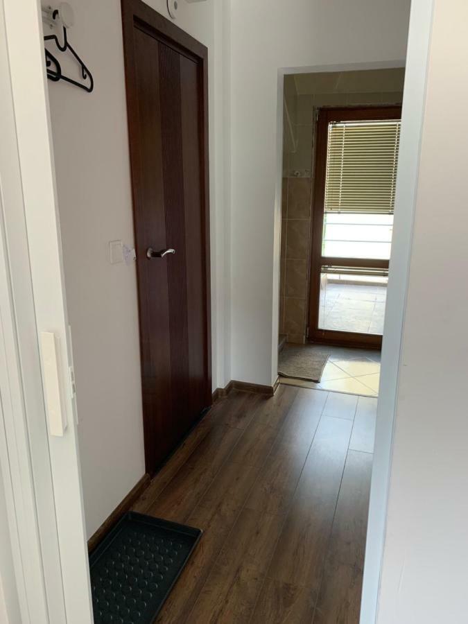 Lilia 3 Self-Check In Apartment With Hot Water Despite Prevention In The Neighborhood, Food And Drink Shop Open Until 10 Pm And Free Parking Area Next Ot 24 Hours Food And Drink Shop And Free Parking Area Sofia Exteriör bild